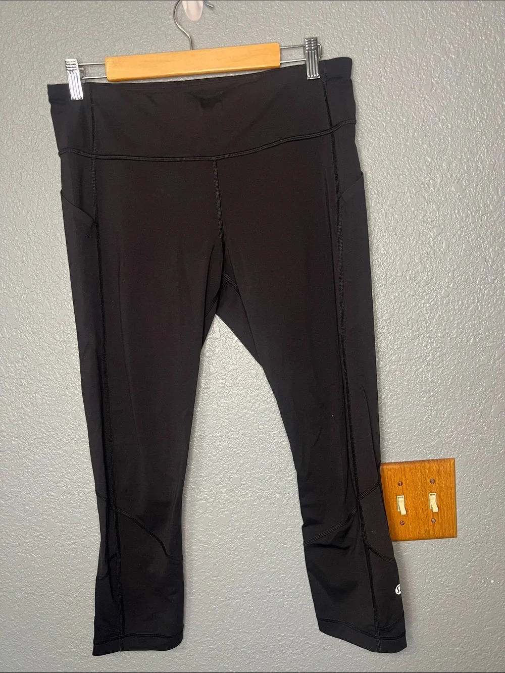 Lululemon Size 10 Pace Rival Crop 22
